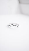 ASTRIDE | chevron wedding ring