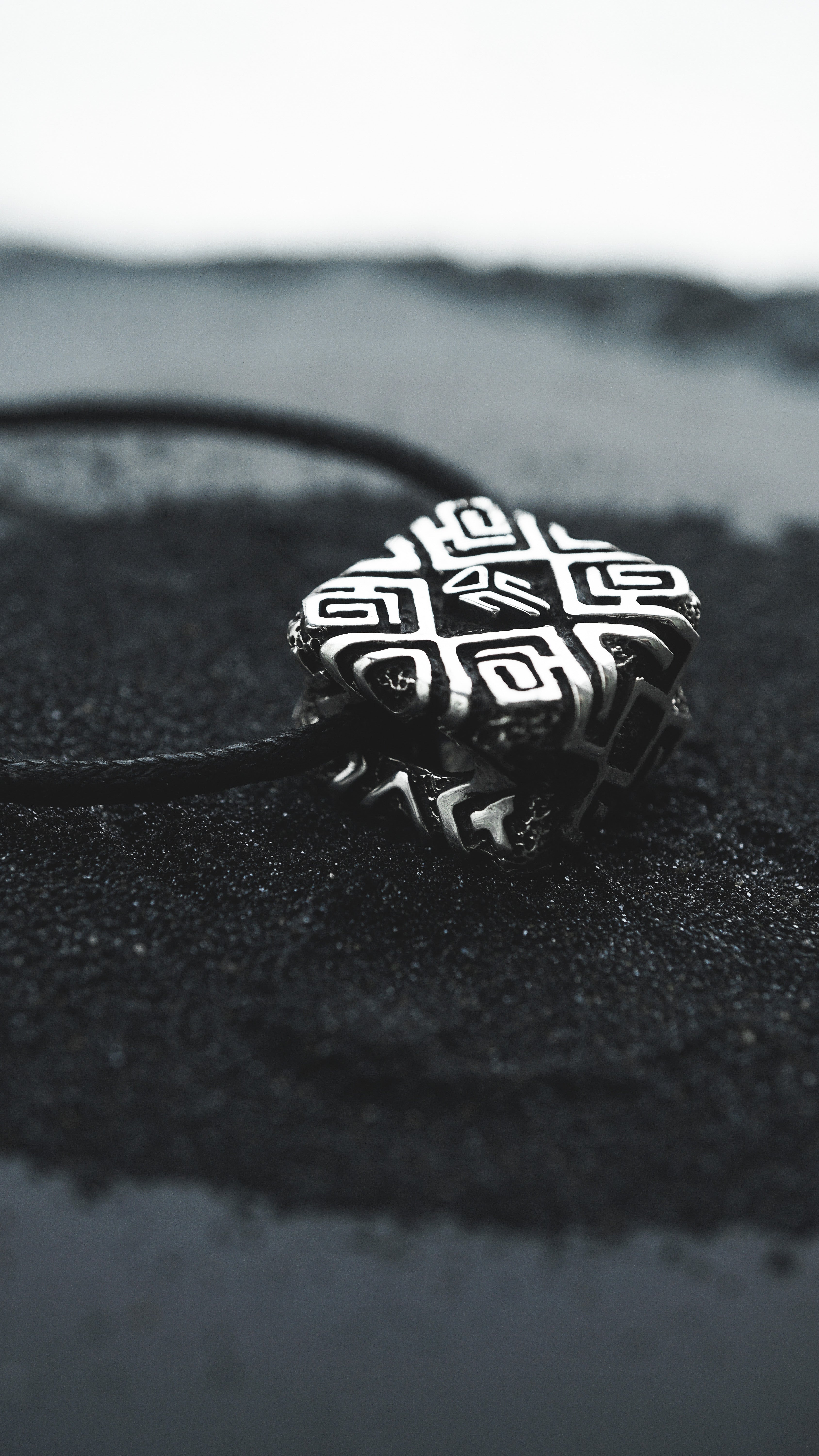 SHIPIBO | moonstone pendant