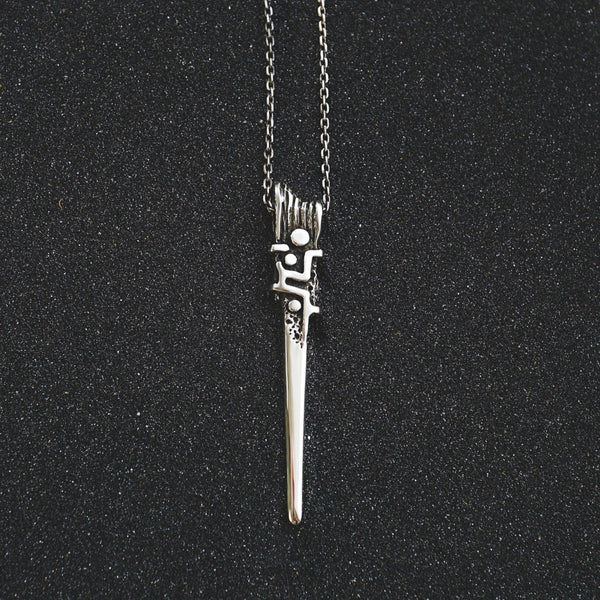 moonique mooniquecreation #menssilverpendant #silvernecklace #cyberpunk #bladependant #sterlingsilver 925 #readytoship #menssilvernecklace #cyberpunkjewelry #needlependant #silverneedle #spearpendant