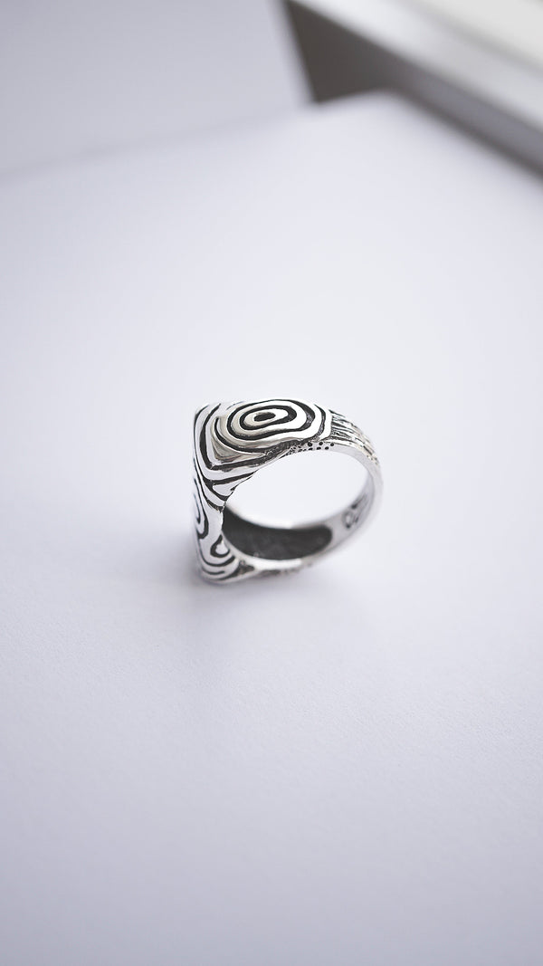 handmade silver ring Geo statement ring finger ring, signet ring, ring set with a stone, handicraft by moonique