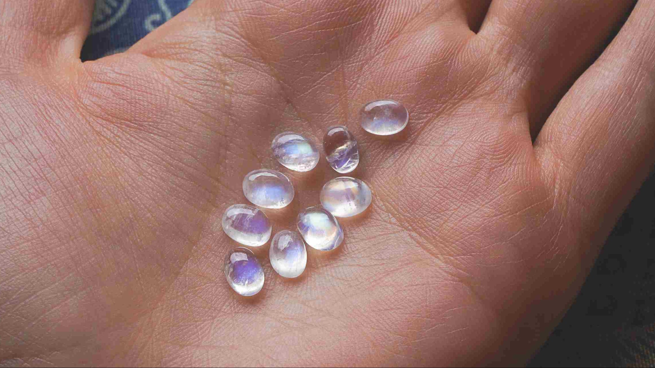 rainbow moonstone oval