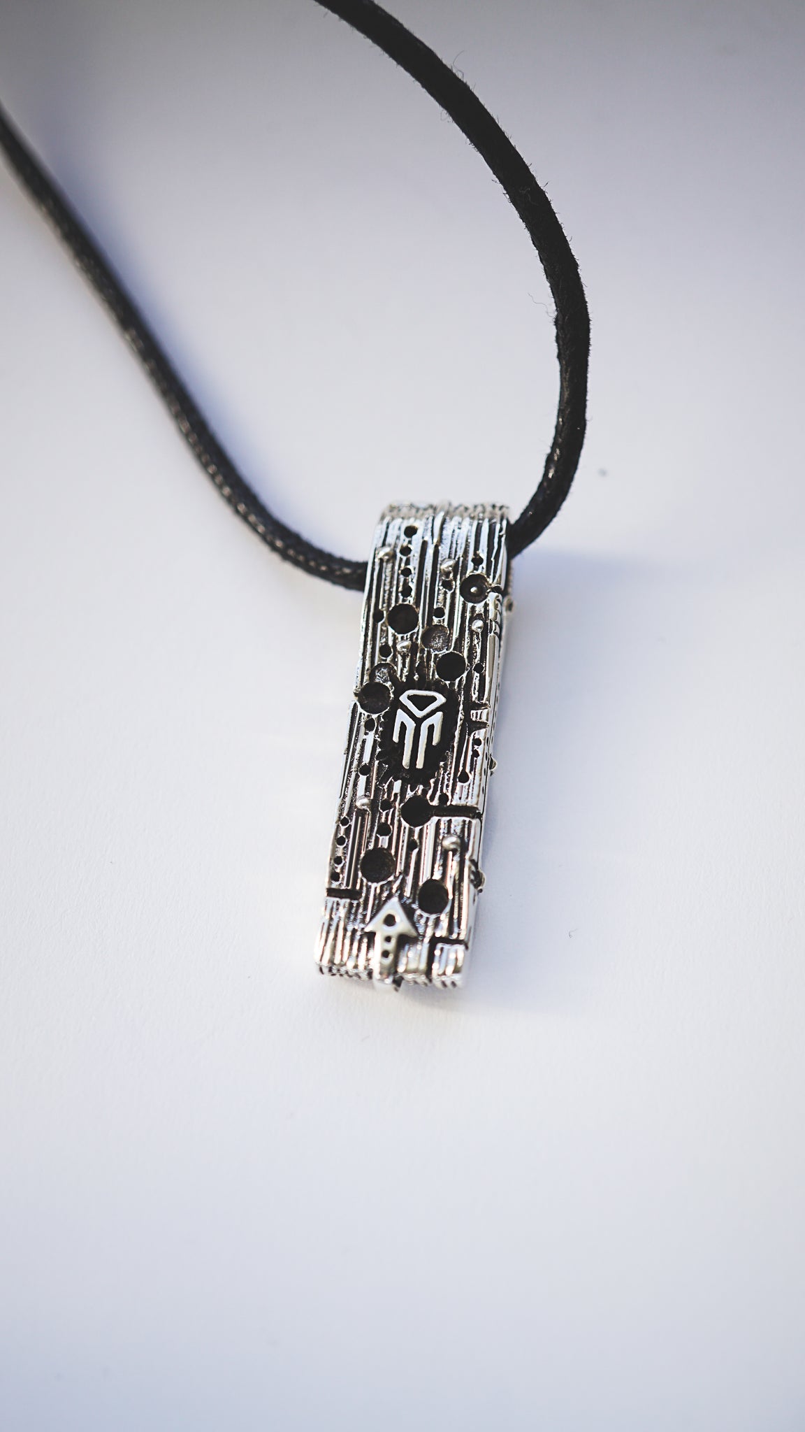 uruz rune pendant b moonique
