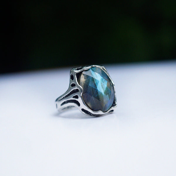 Blue Labradorite Sterling silver Labradorite ring Statement women's ring Gemstone ring HITAM by moonique