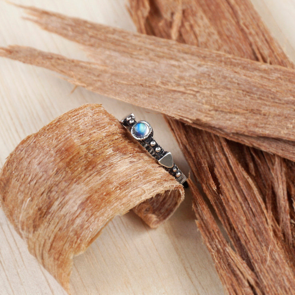 Dainty silver moonstone ring BERRY stackable ring