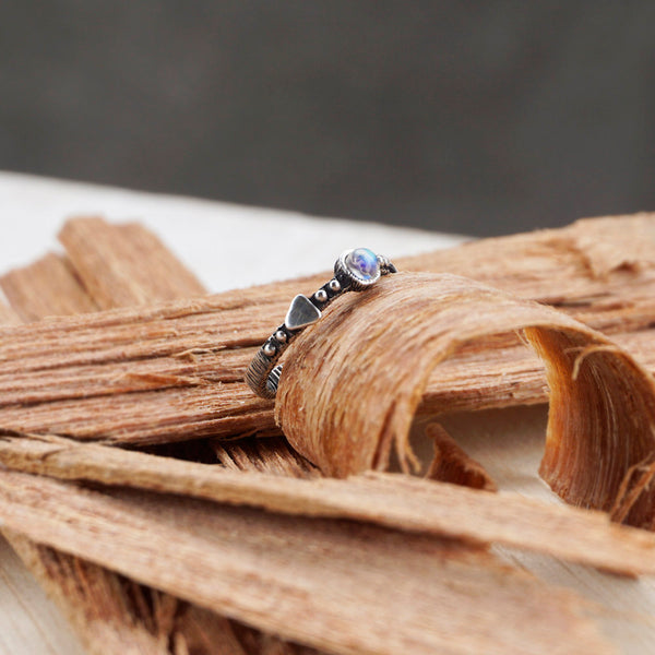 Dainty silver moonstone ring BERRY stackable ring