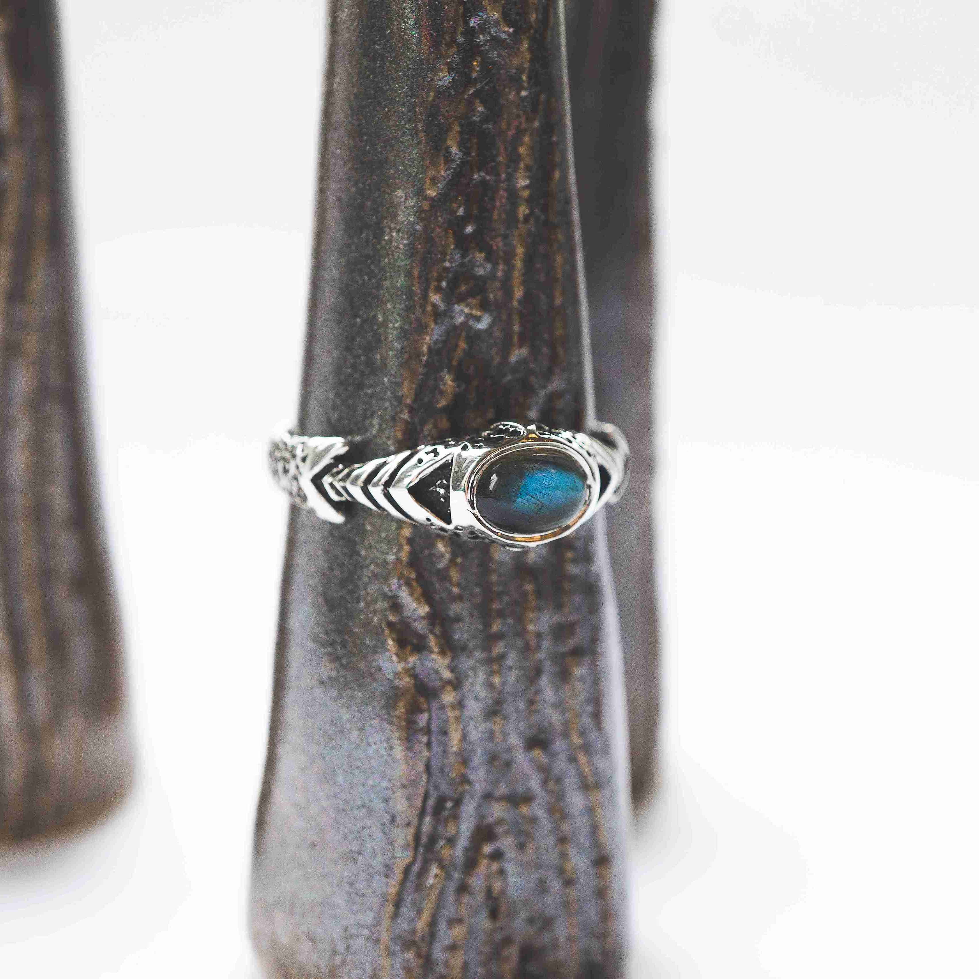 Mens silver ring, labradorite ring, Handmade unique jewelry, pinky ring, mens gemstone ring, gift for him