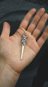 moonique mooniquecreation #menssilverpendant #silvernecklace #cyberpunk #bladependant #sterlingsilver 925 #readytoship #menssilvernecklace #cyberpunkjewelry #needlependant #silverneedle #spearpendant 