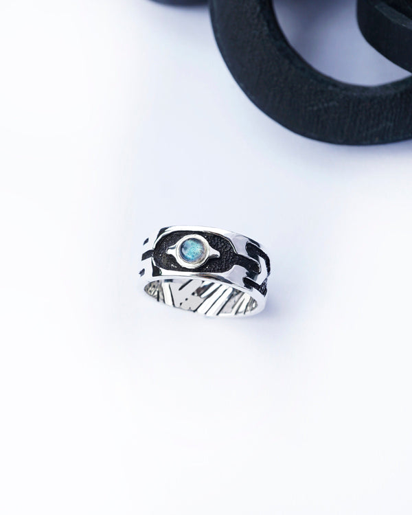 Mens silver band ring with Labradorite, Antique mens ring, Wedding Band ARCTUR
