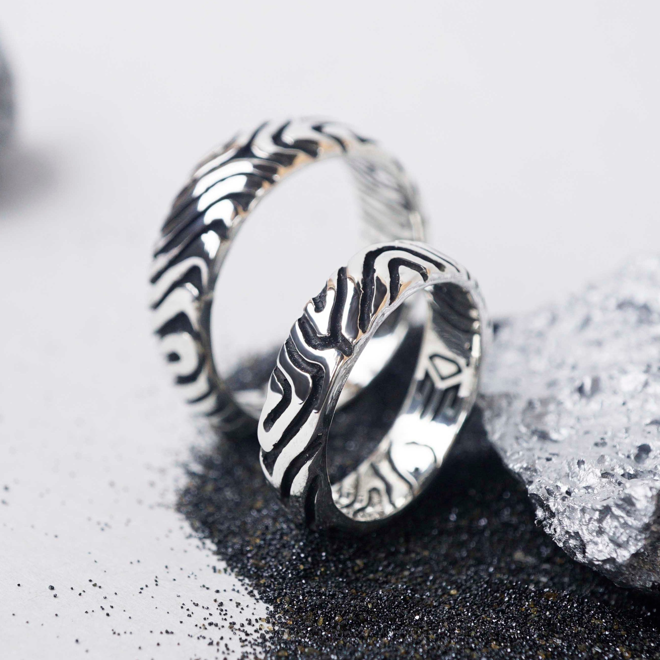 Silver wedding ring sets, couples wedding bands, wedding band set, mens wedding rings, womens wedding ring, unique wedding rings | LANDSCAPE handmade by mooniquecreation