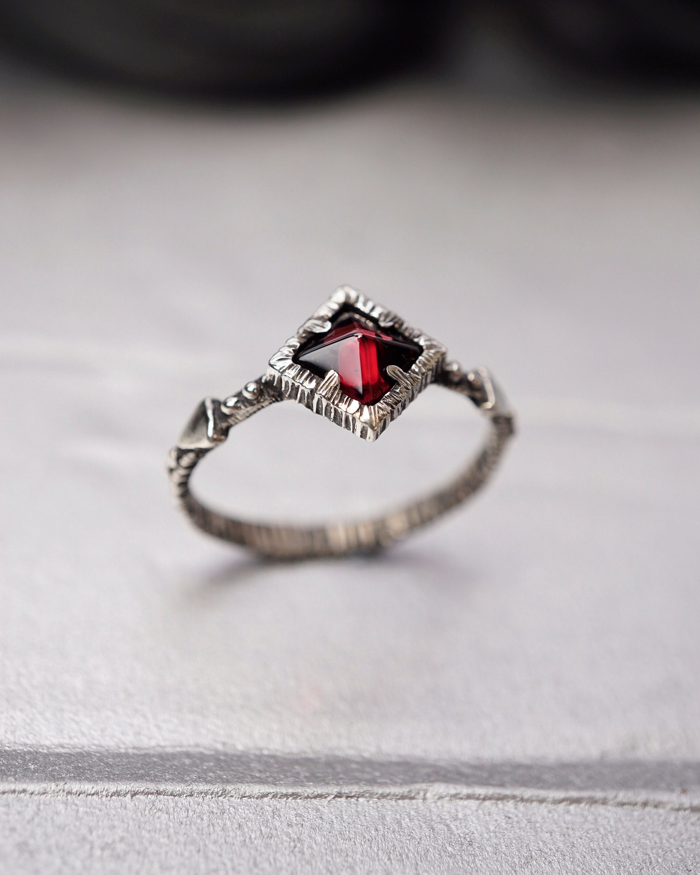 silver Garnet ring Red stone ring Unique Promise ring stacking ring Geometric engagement ring RED PYRAMID